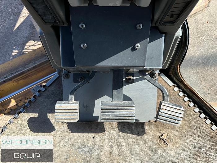 Used 2011 CAT 160M VHP