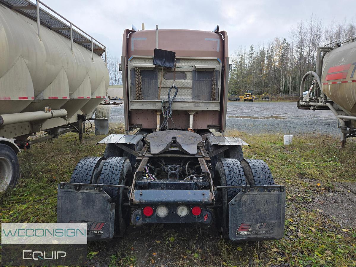 Used 2009 Kenworth W900L TA Sleeper Truck Tractor