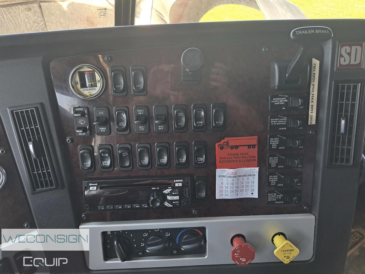 Used 2020 Freightliner Coronado Sleeper Truck Tractor