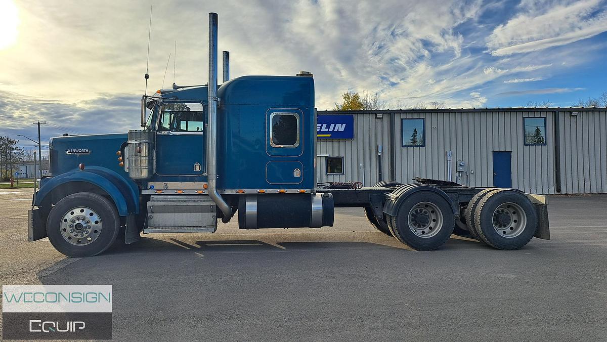 Used 2001 Kenworth W900B