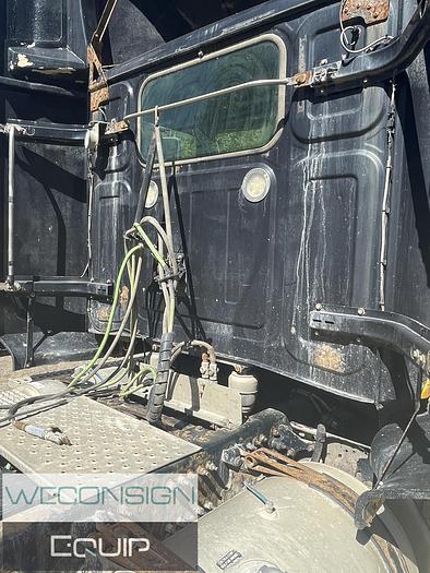 Used 2019 Western Star 5700XE DC Day Cab Truck Tractor