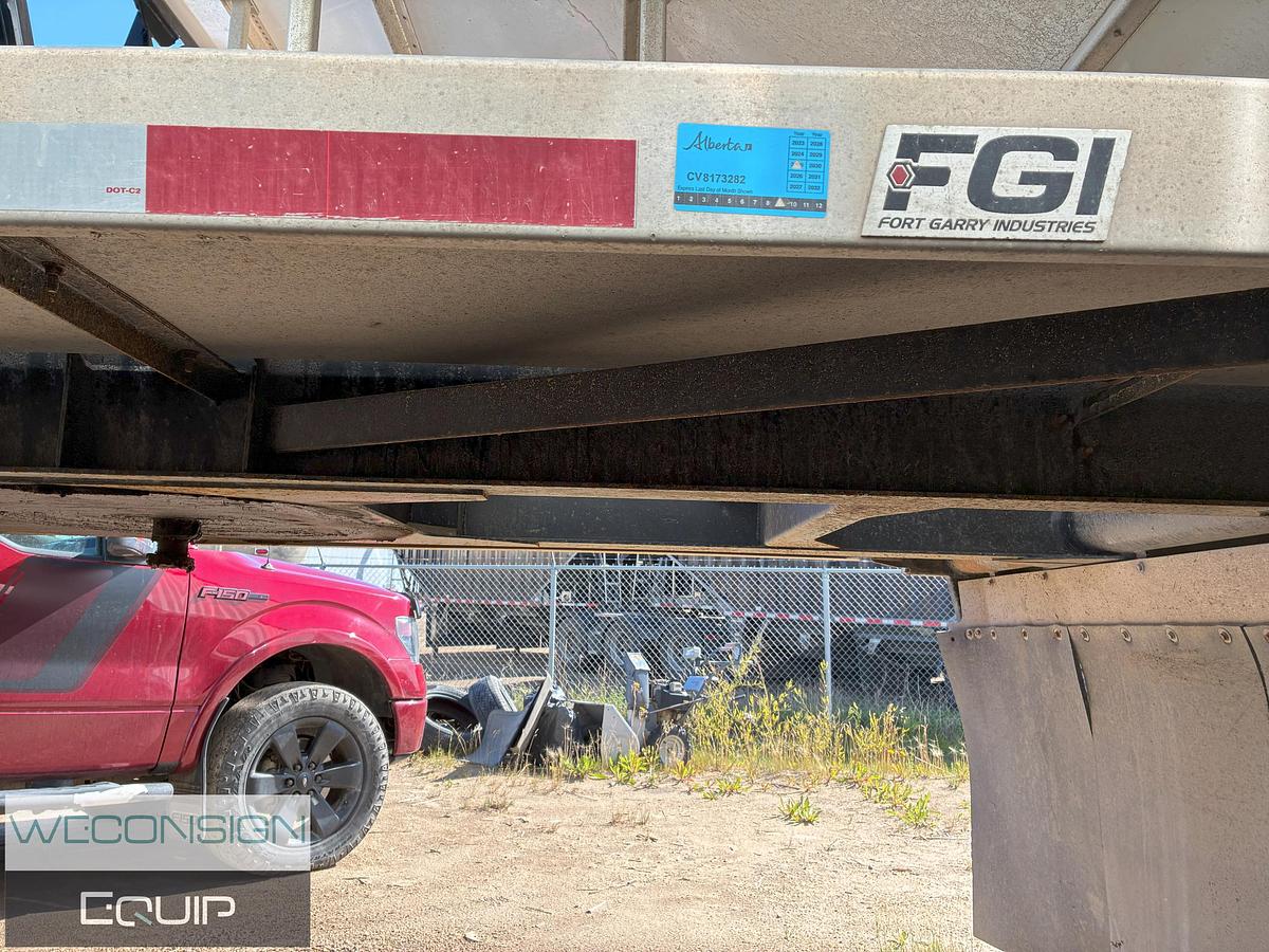 Used 2024 Lode King Super B Bottom End Dump Gravel Trailer