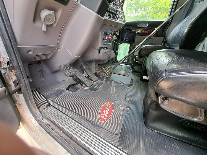 Used 2022 Peterbilt 389 With SUPER 40s HWY Truck Tractor