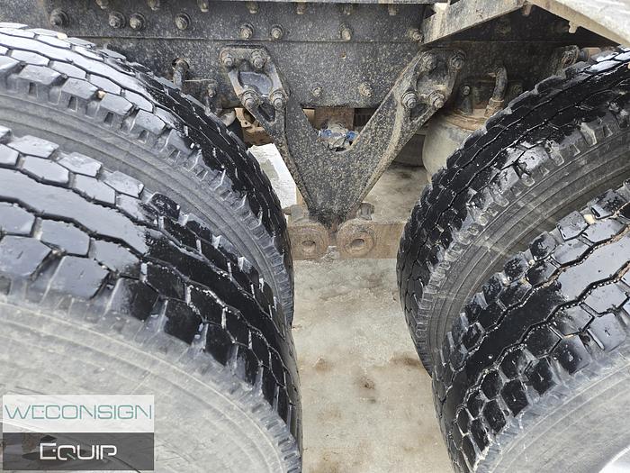 Used 2017 Kenworth T800 TA Wet Kit Tractor