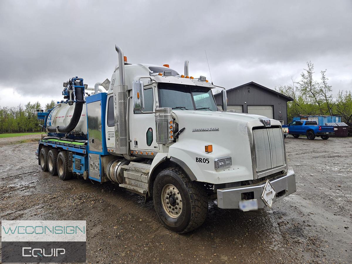 Used 2011 Western Star 4900 Tri-Drive DOT Hydrovac