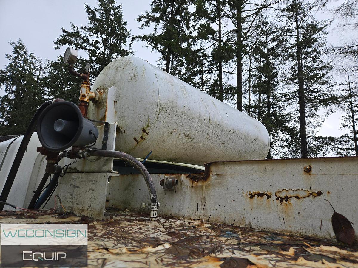 Used 2002 International 4300SBA Service/ Mechanics Truck