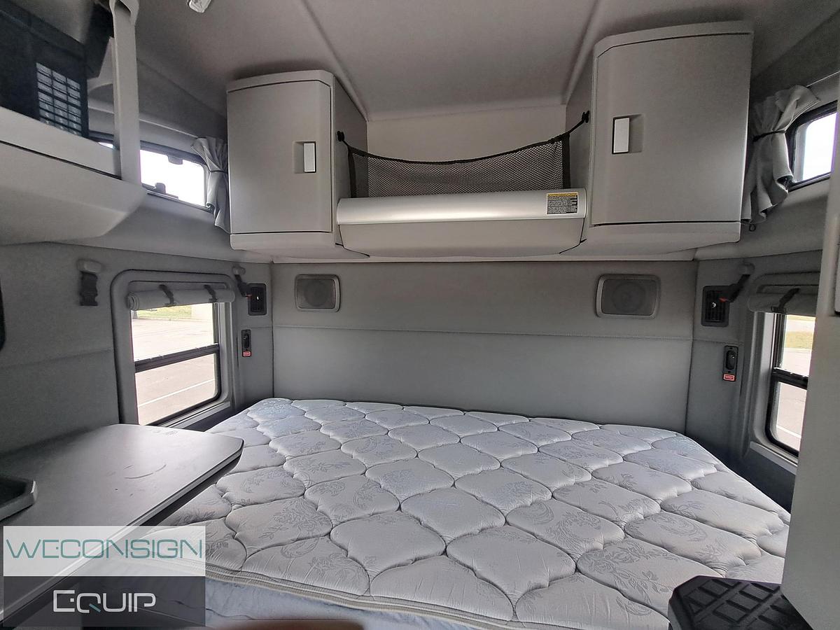 Used 2020 Kenworth T880 With PTO