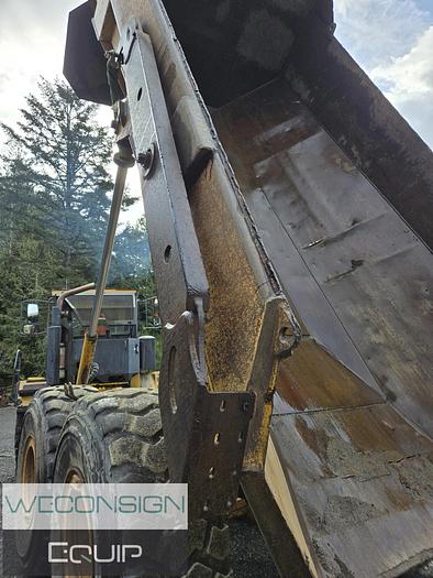 Used 2002 John Deere 250C