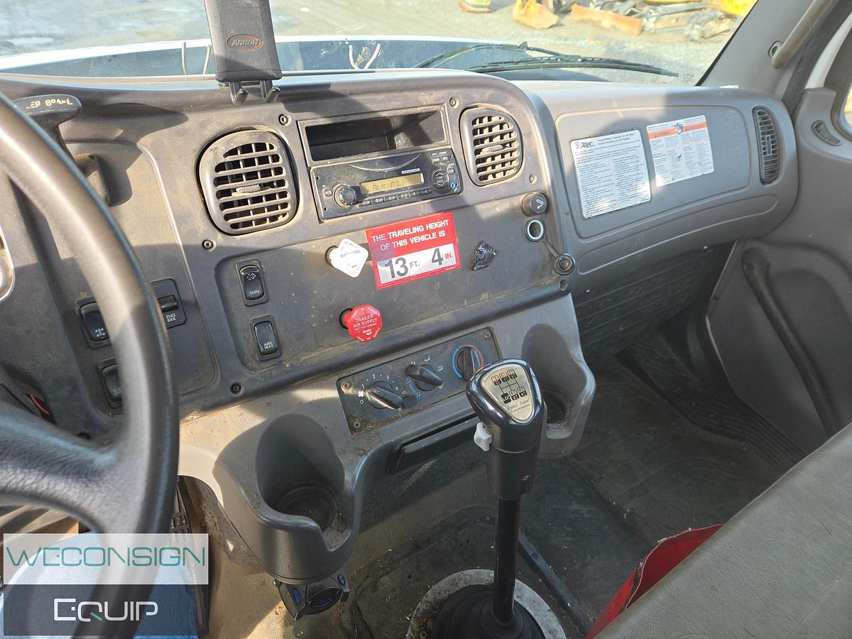 Used 2013 Freightliner 114SD TA Digger Truck