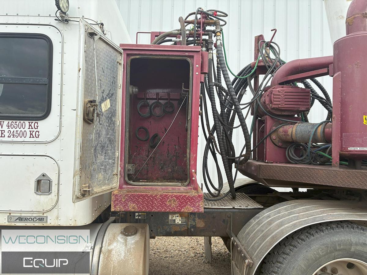 Used 2010 Kenworth SMV01