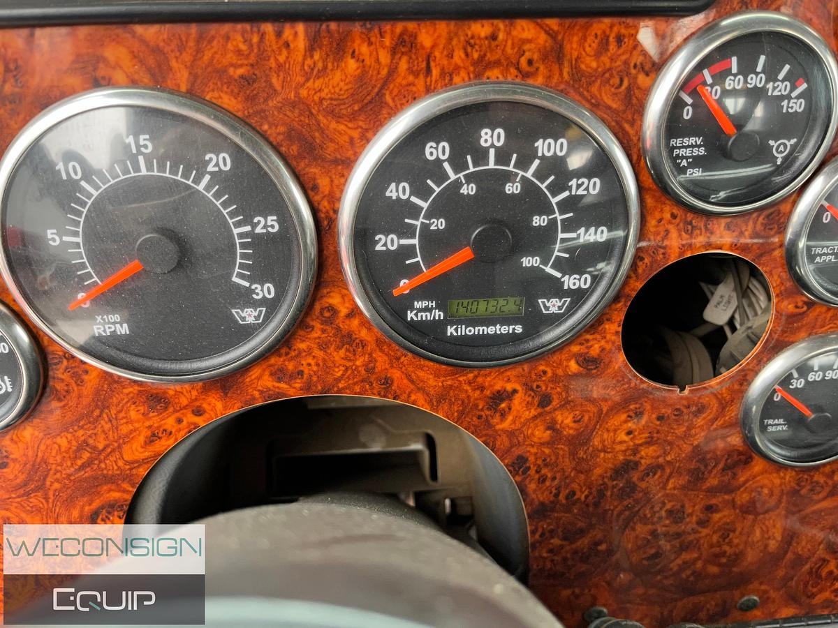 Used 2007 Western Star 6900XD 8x8 Bed Truck