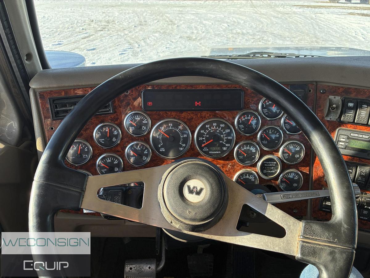 Used 2006 Western Star 4900 Winch Truck