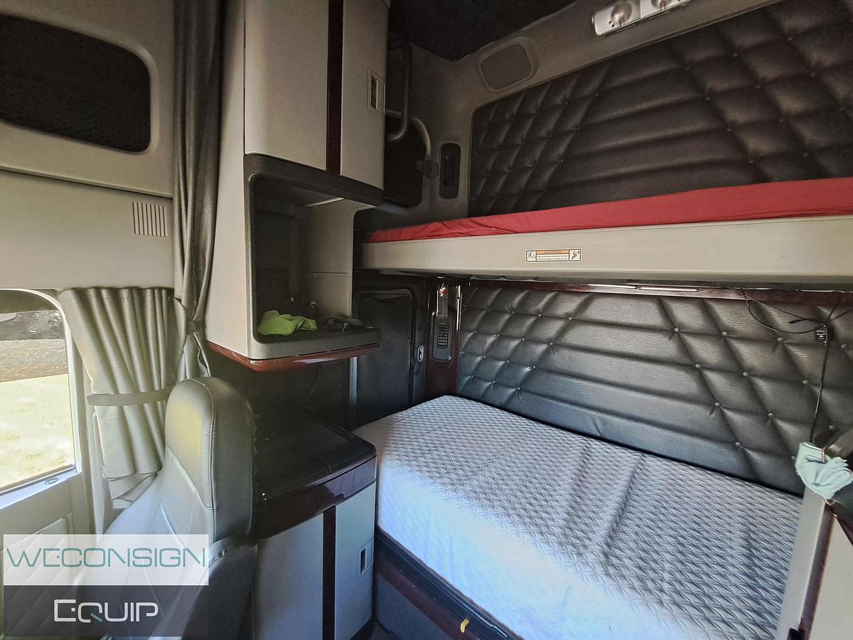 Used 2020 Freightliner Coronado Sleeper Truck Tractor