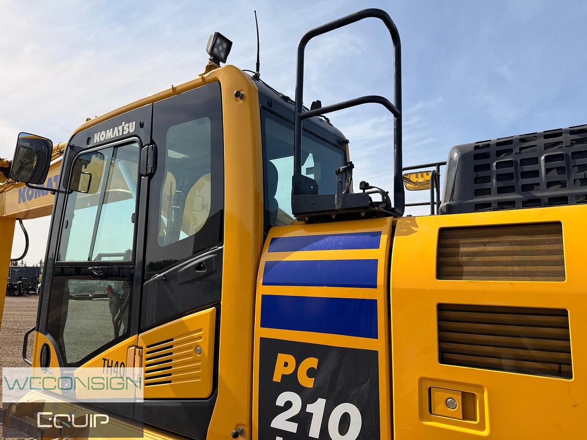 Used 2021 Komatsu PC210LC Excavator