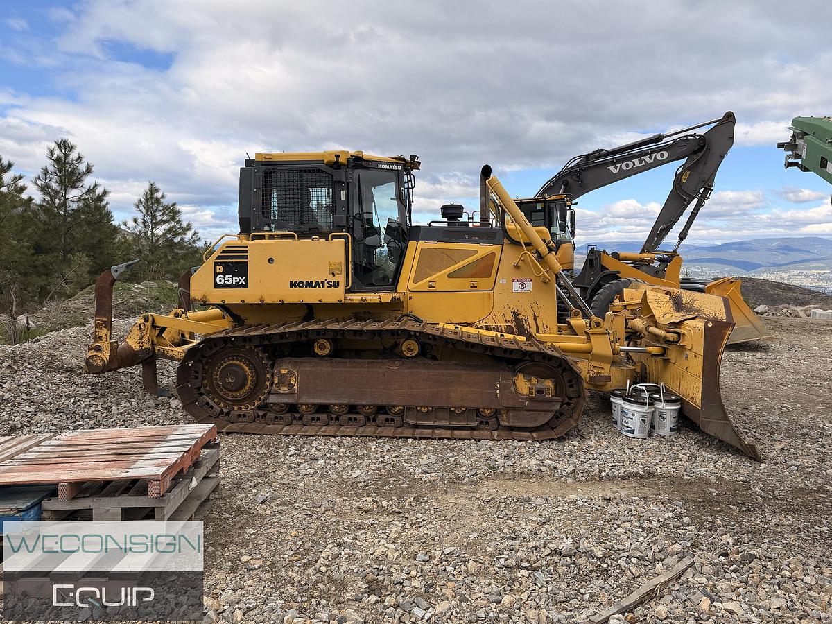 Used 2014 Komatsu D65i Dozer