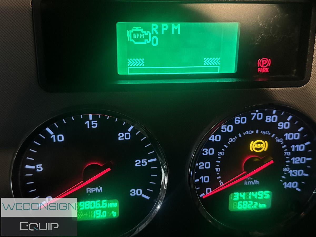 Used 2015 Kenworth T370 Van Truck