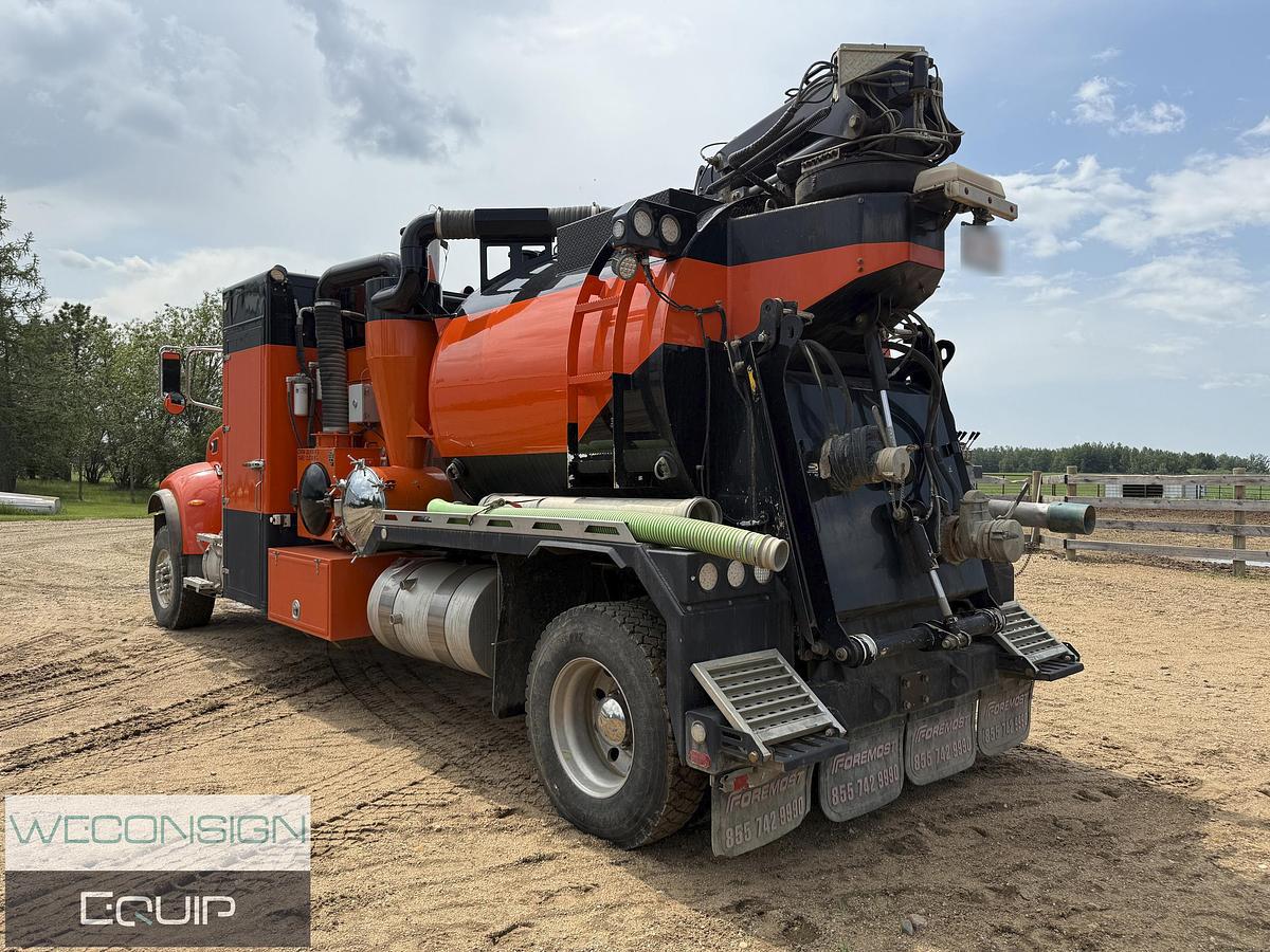 Used 2017 Peterbilt Single Axle Hydrovac