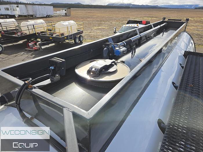 Used 2020 Peterbilt 348 TA Water Truck