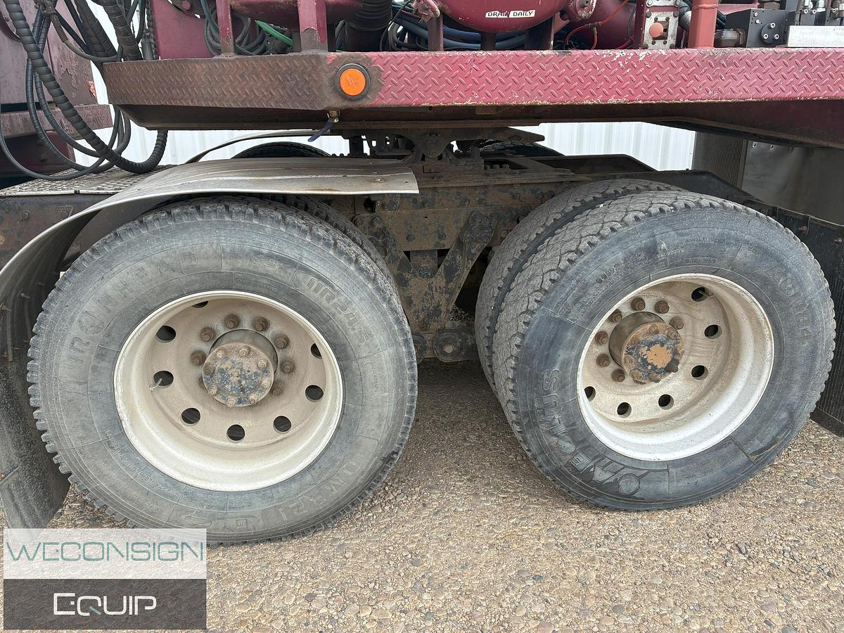 Used 2010 Kenworth SMV01