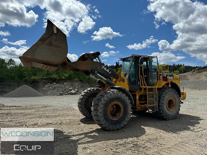 Used 2006 John Deere 744J Wheel-Loader