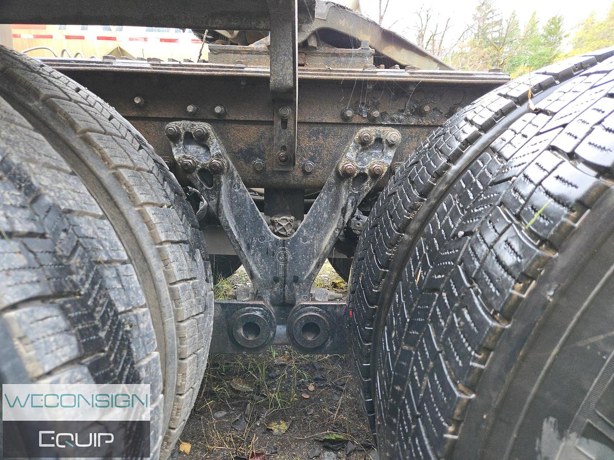 Used 2009 Kenworth W900L TA Sleeper Truck Tractor