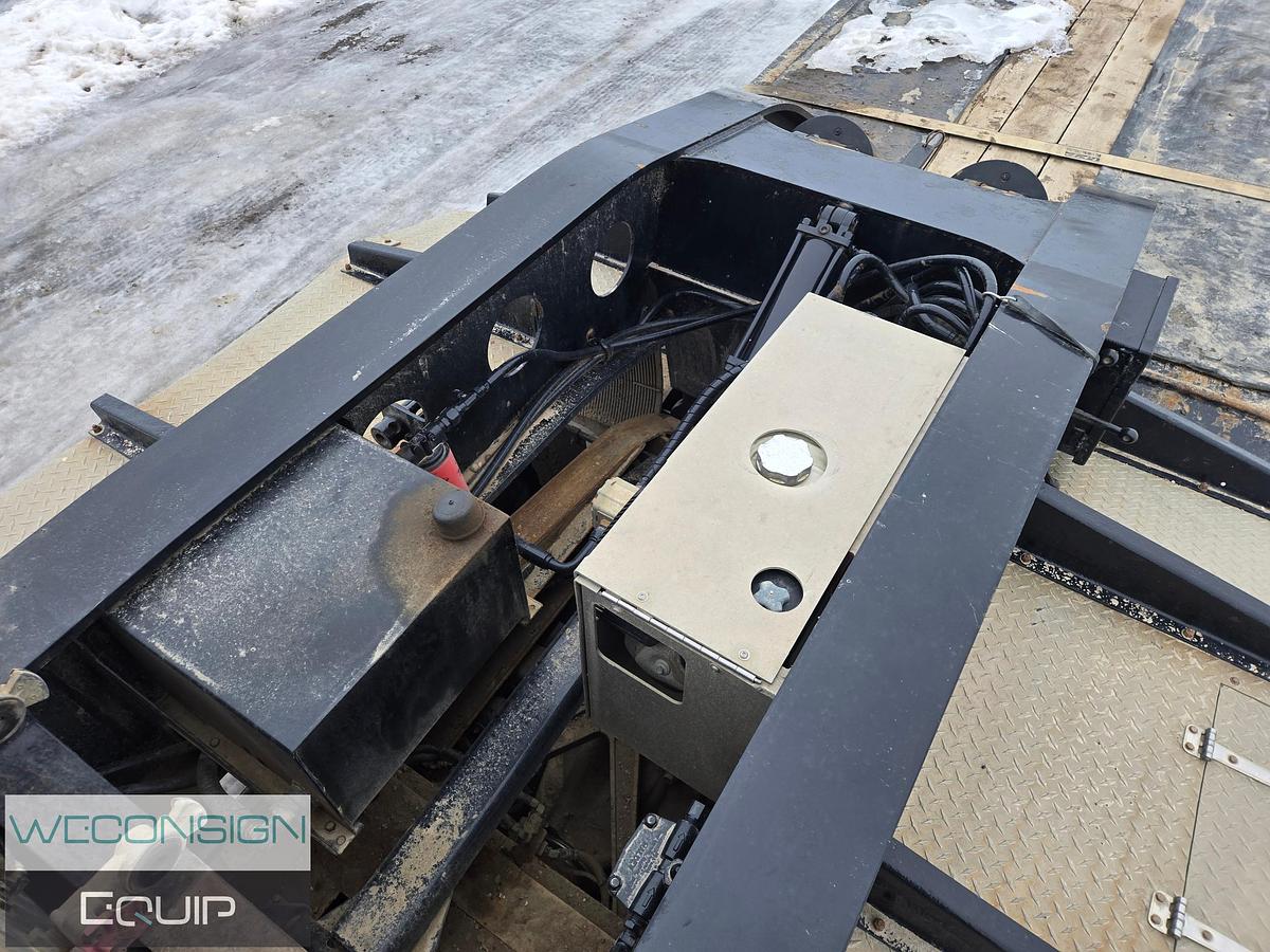 Used 2014 Pacesetter 55T 9 Axle Lowbed/Lowboy Trailer Combination