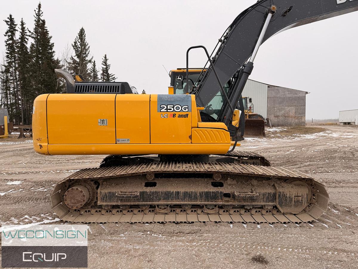 Used 2017 John Deere 250G LC Excavator