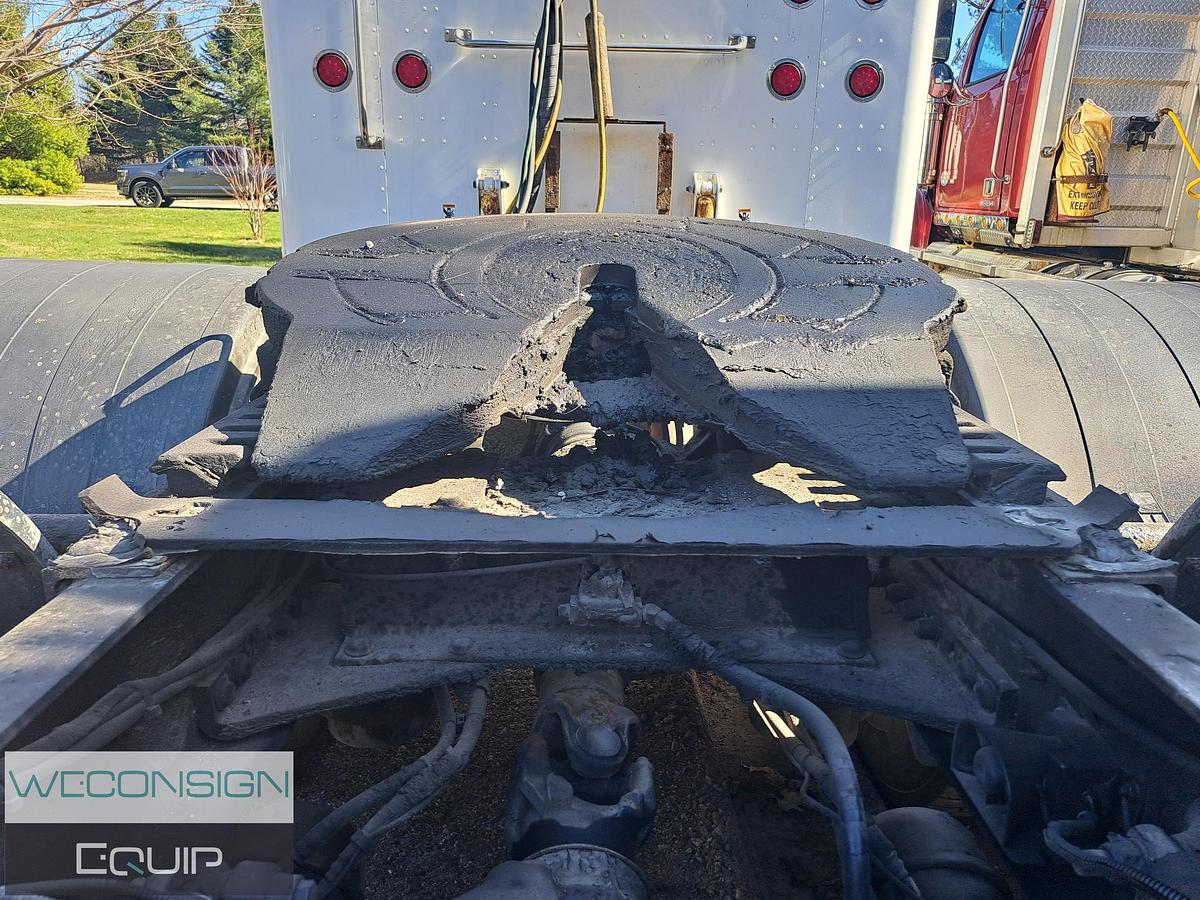 Used 2021 Peterbilt 389