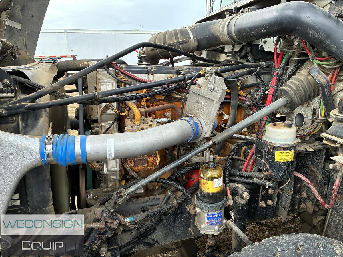 Used 2005 Freightliner FLD120SD Snubbing Rig Truck