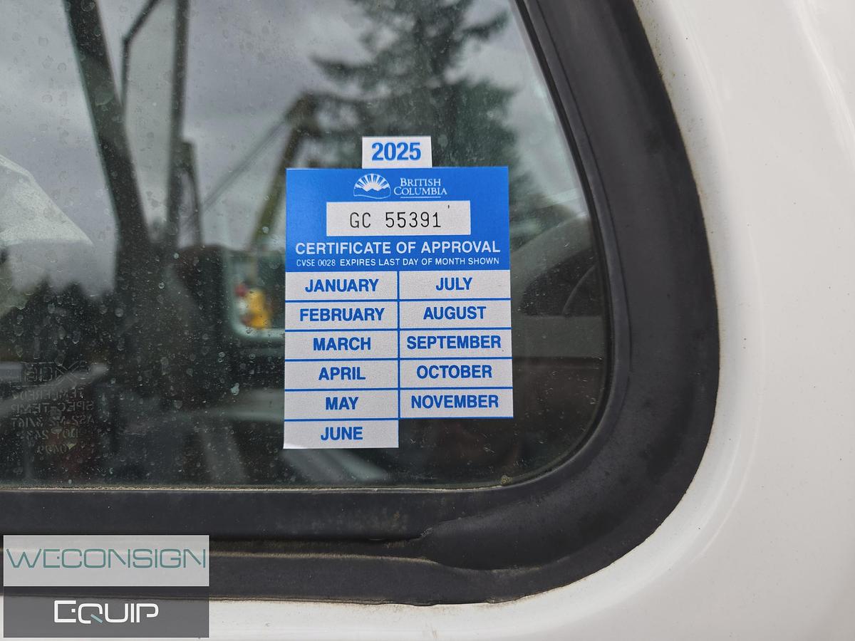 Used 2000 International 4700DT 466E Flat Deck Truck