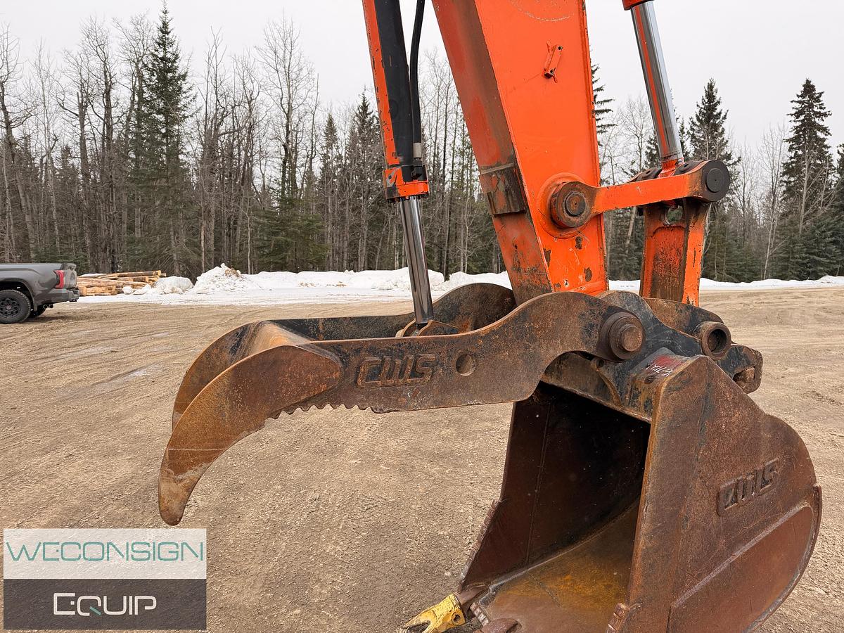Used 2014 Hitachi ZX210LC-5N Excavator