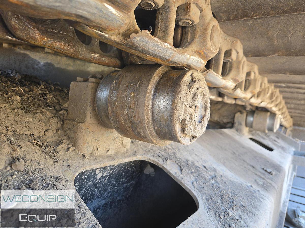 Used 2011 John Deere 225D LC