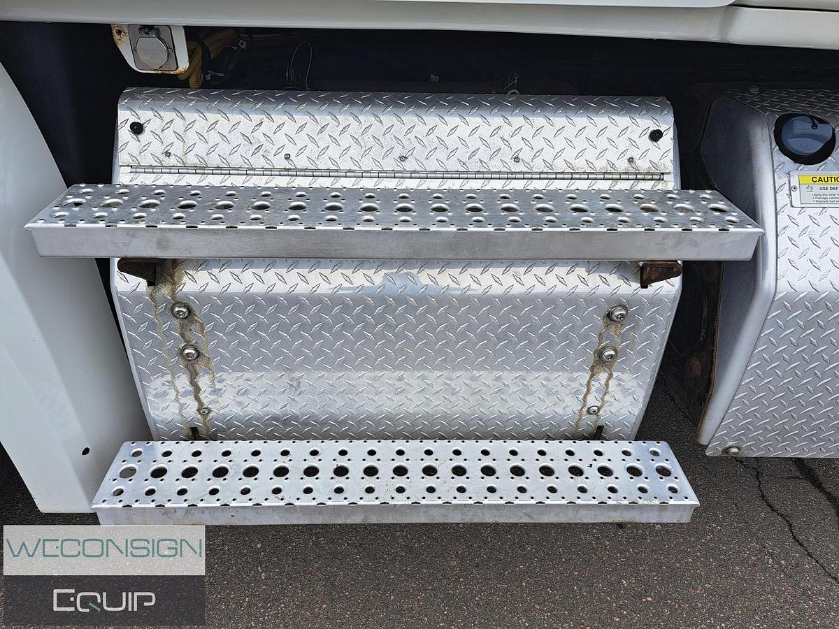 Used 2020 Freightliner Cascadia