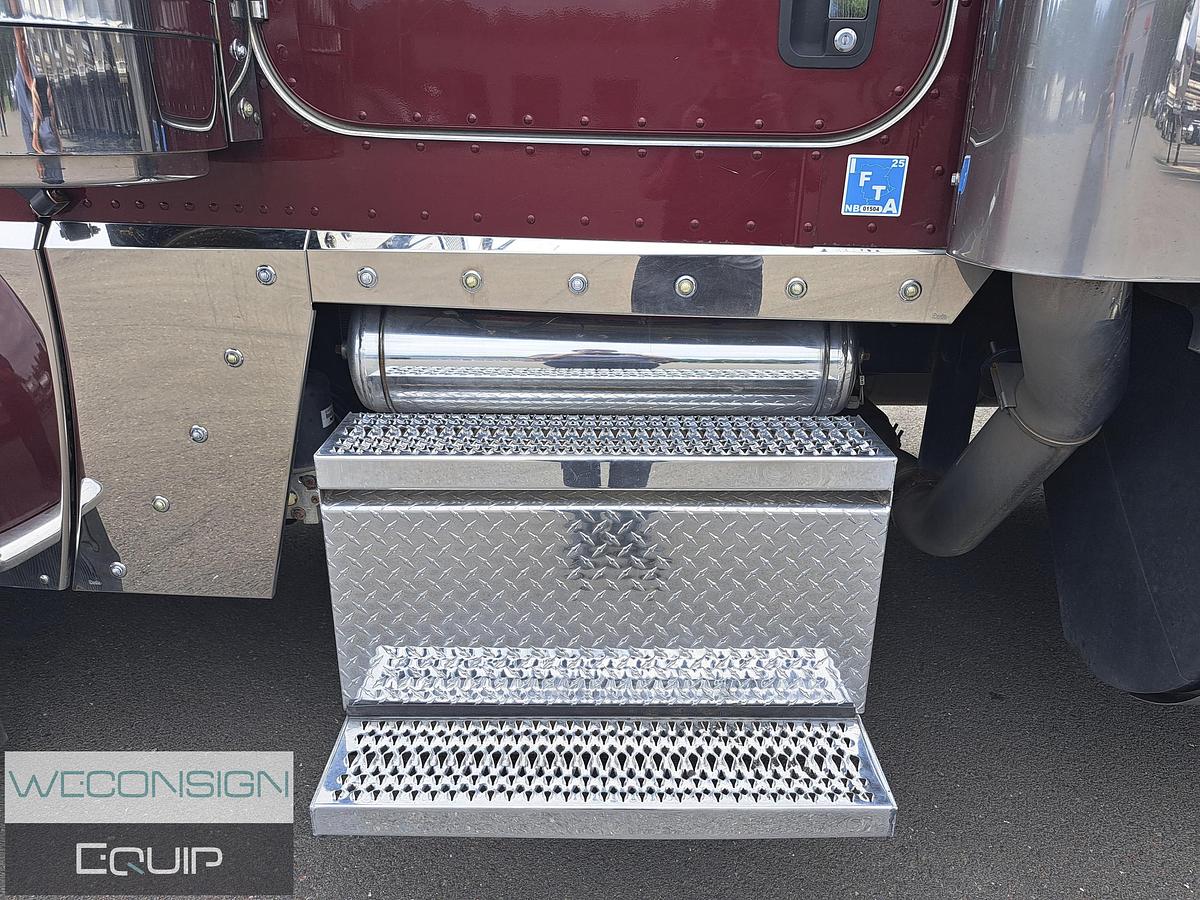 Used 2020 Peterbilt 389