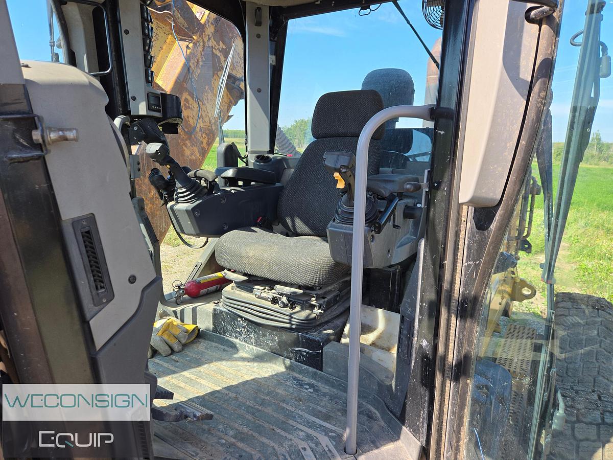Used 2014 CAT 140M Grader