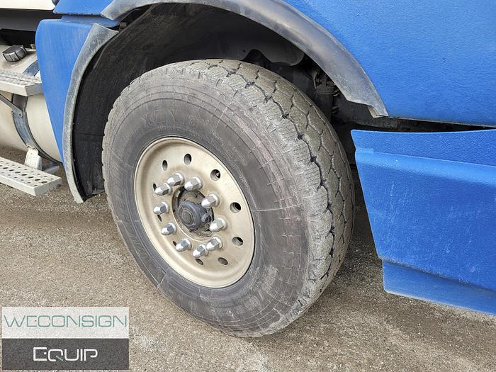 Used 2007 Freightliner Columbia Water/Tank