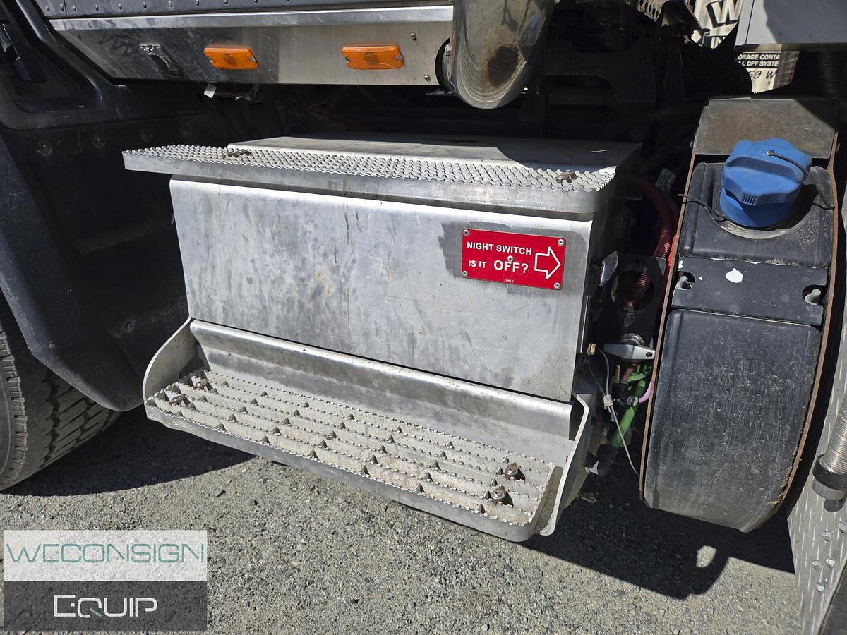 Used 2015 CAT Hydro Excavator