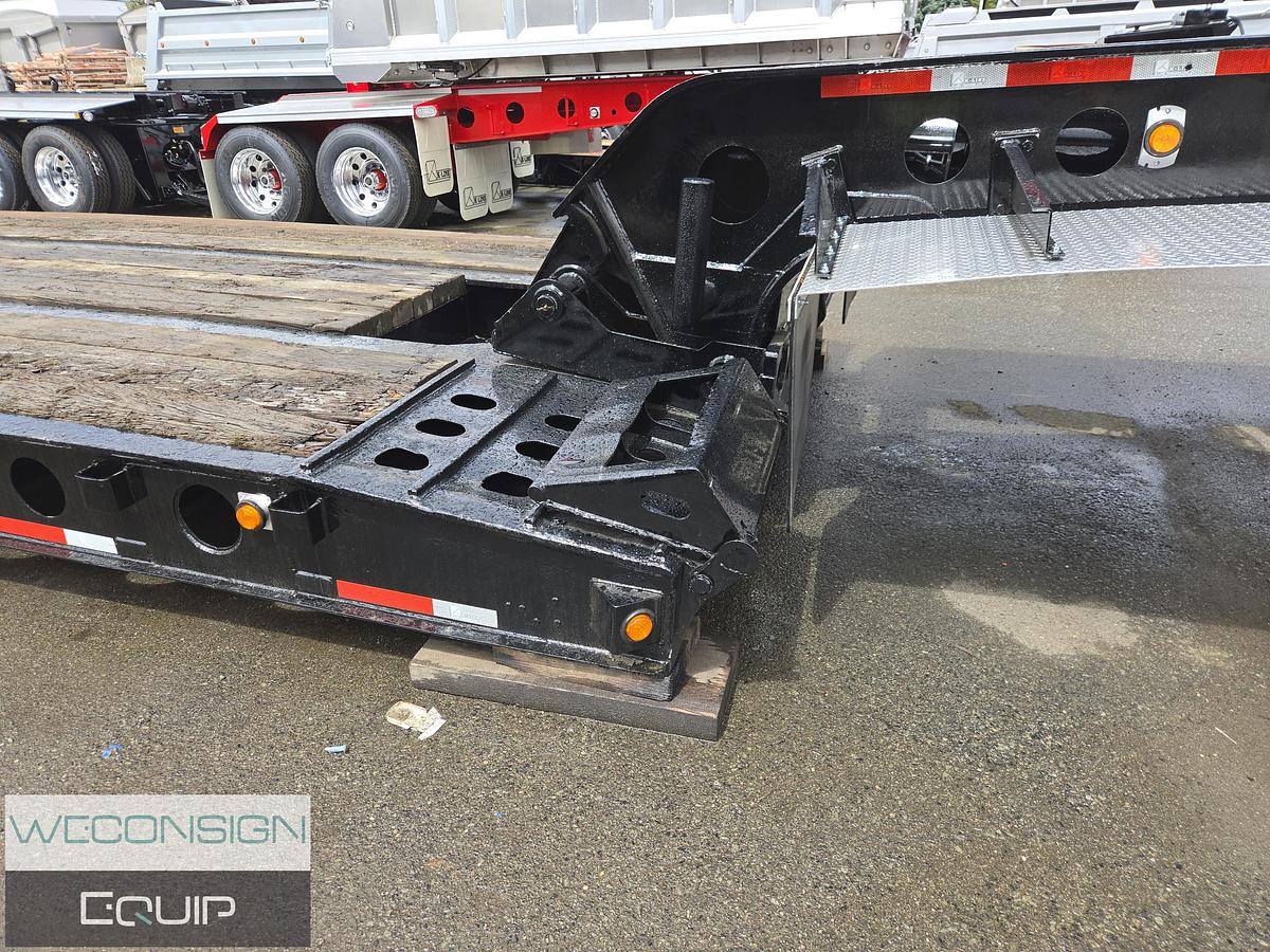 Used 2005 K-Line 60 Ton Lowbed Trailer and Jump Jeep