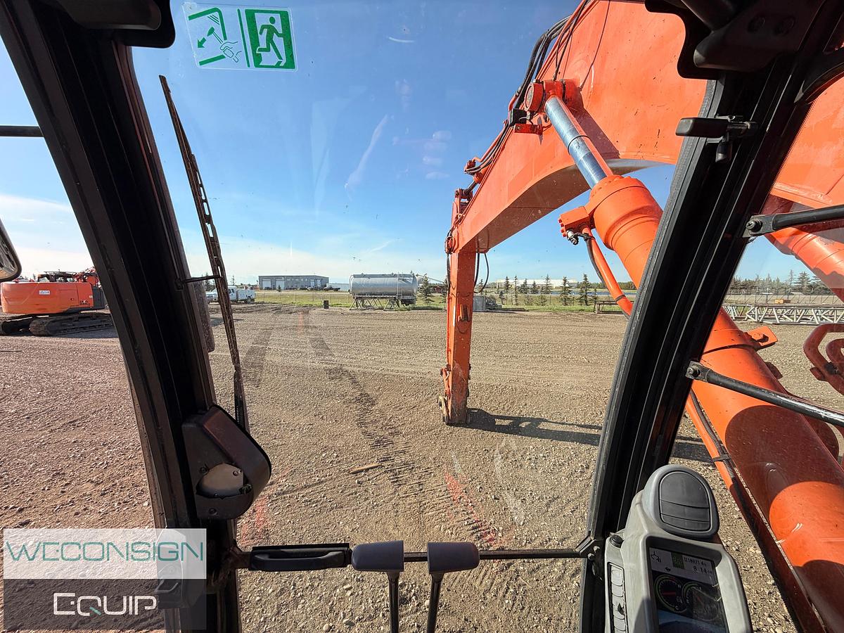 Used 2015 Hitachi 225US Excavator