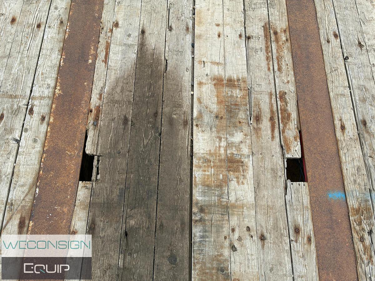 Used 2004 Doepker Super B Flat Deck 32x28