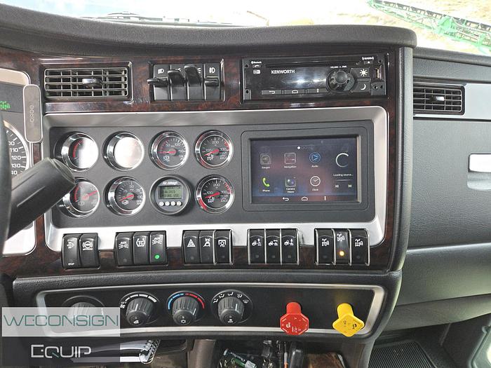 Used 2022 Kenworth W900L TA Heavy Spec Tractor