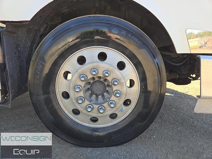 Used 2013 Volvo VNL TA Heavy Spec Tractor