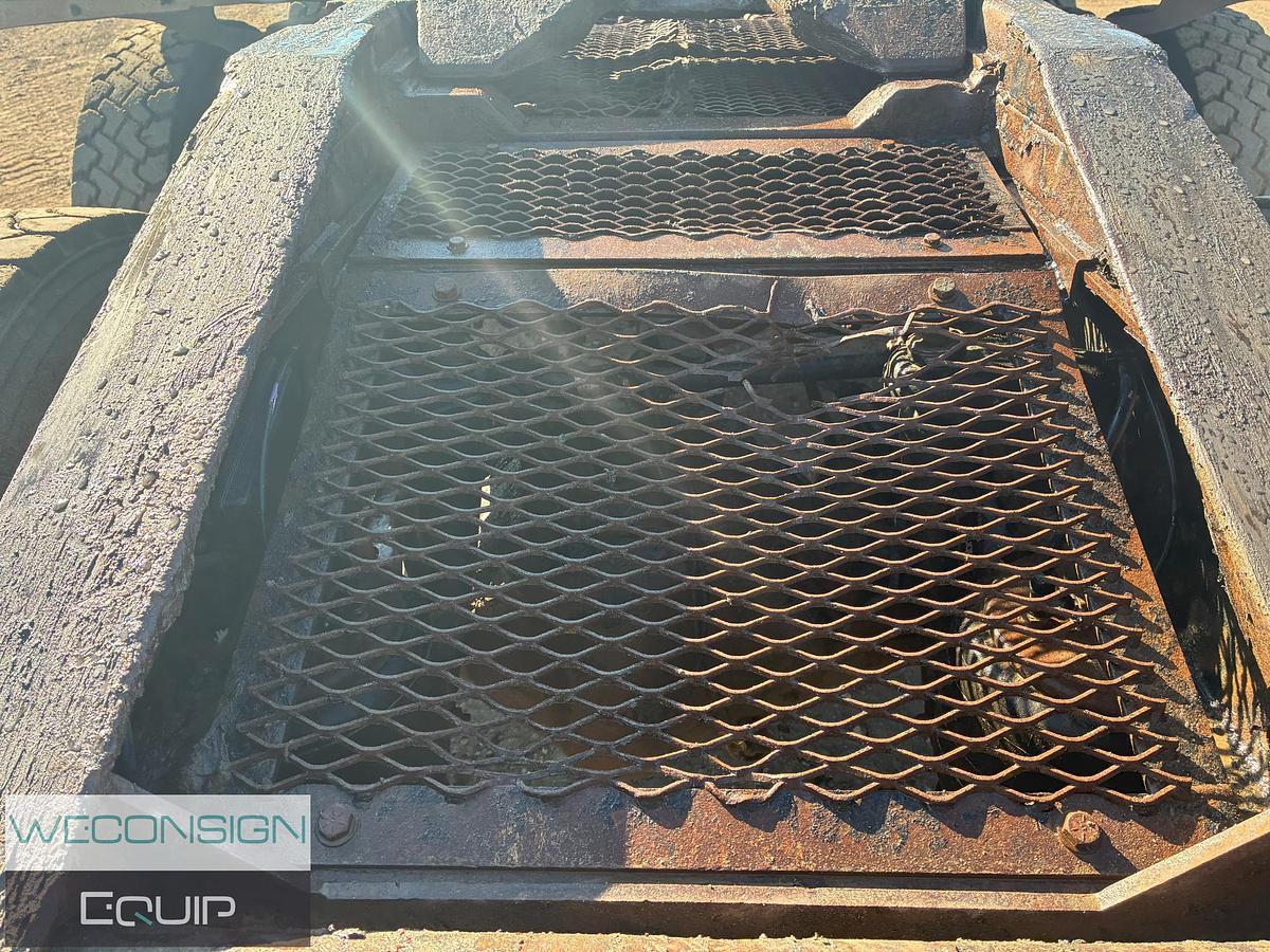 Used 2016 Peterbilt 367 Winch Truck