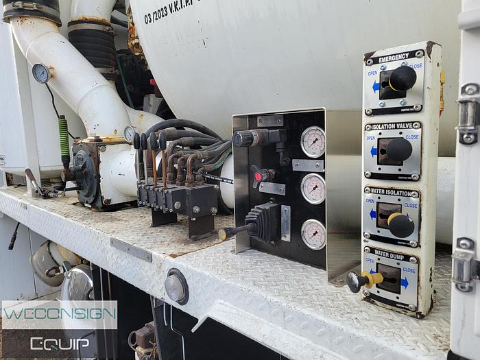 Used 2013 Western Star 4900 SB DOT Vacuum