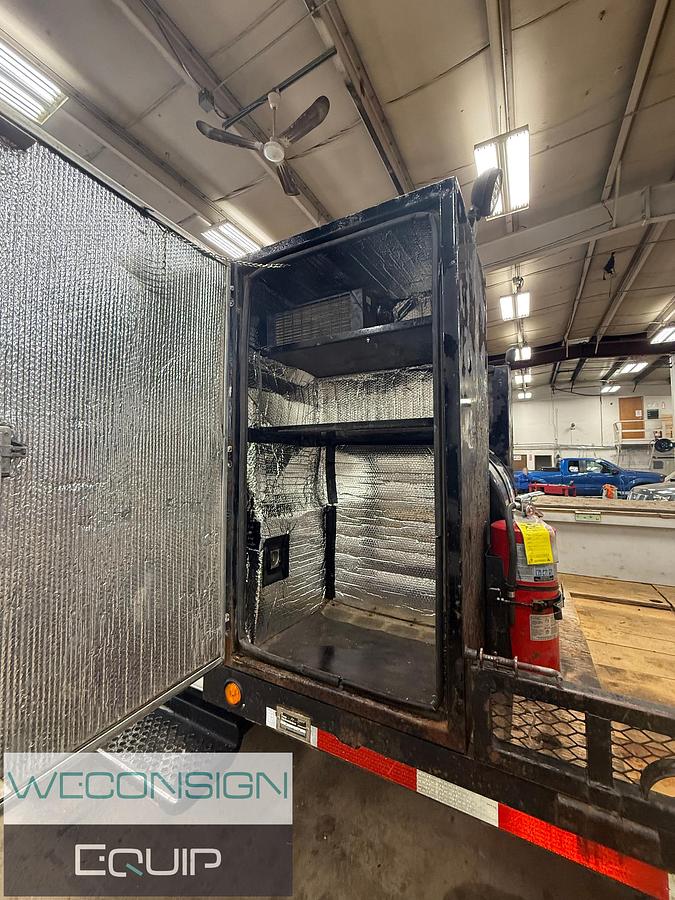Used 2006 GMC 5500 Flat Bed Truck