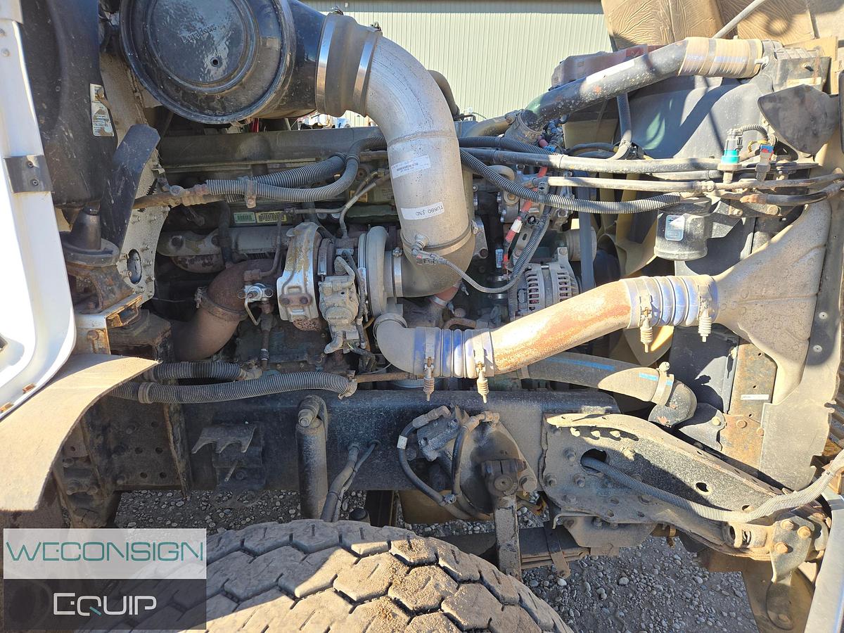 Used 2009 Freightliner FLD120SD Picker Truck