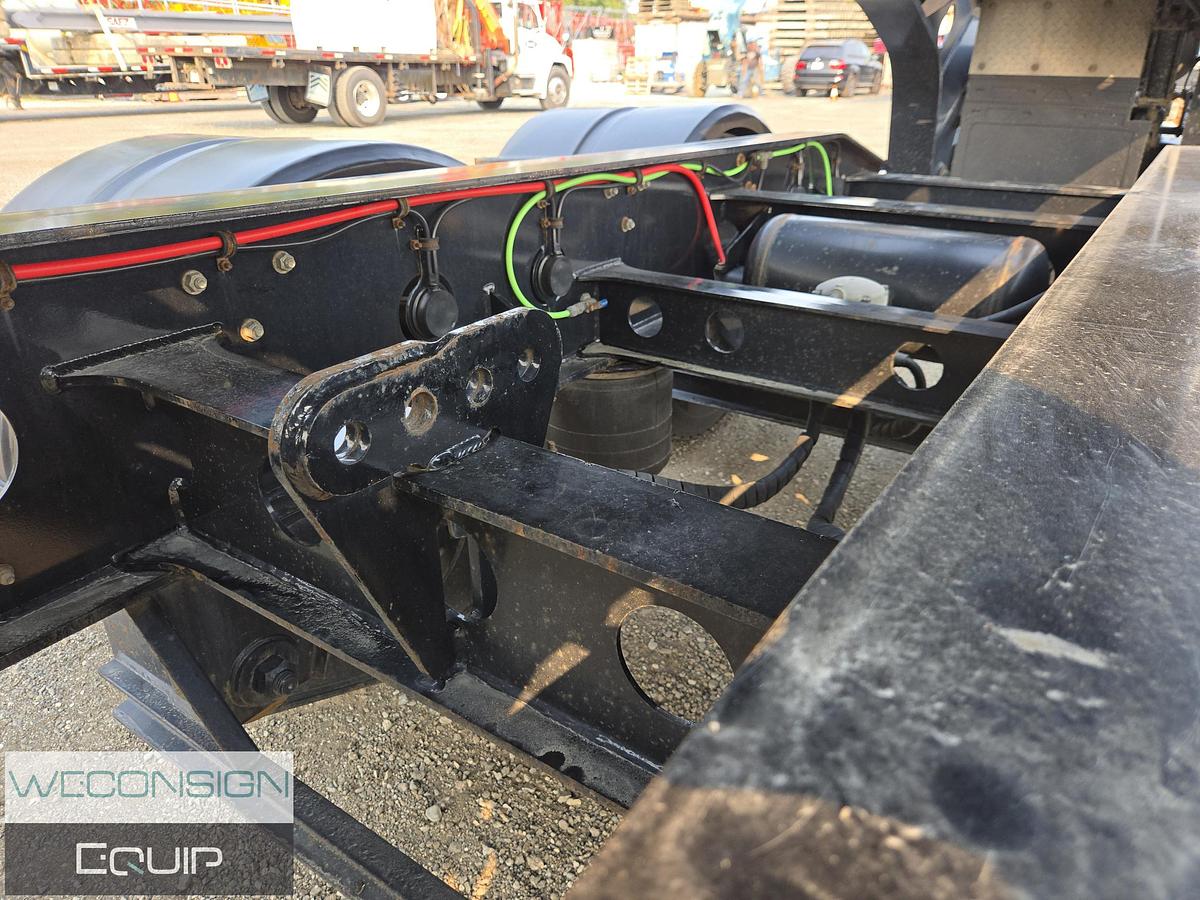 Used 2023 Pacesetter 60T 9 Axle Lowbed Combination