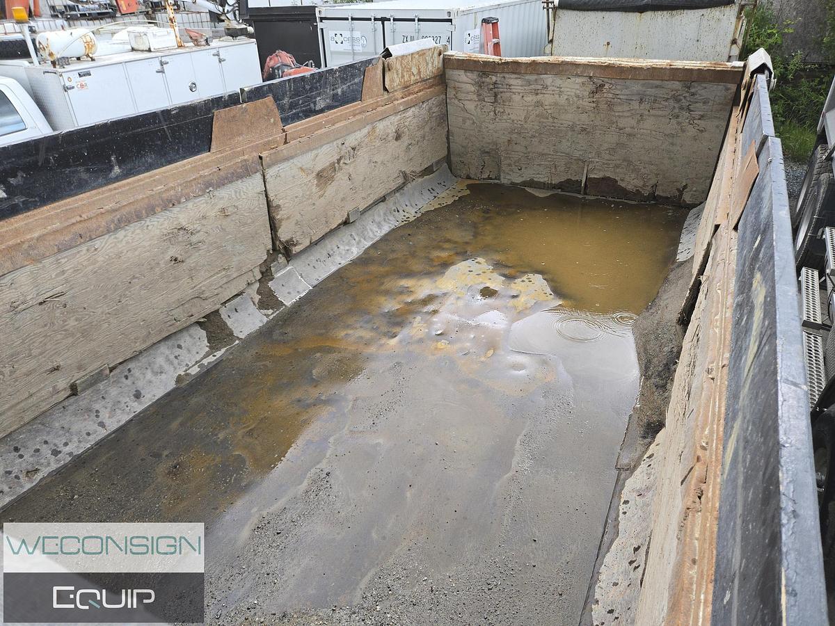 Used 2006 Sterling L9500 TA BC Spec Dump Truck