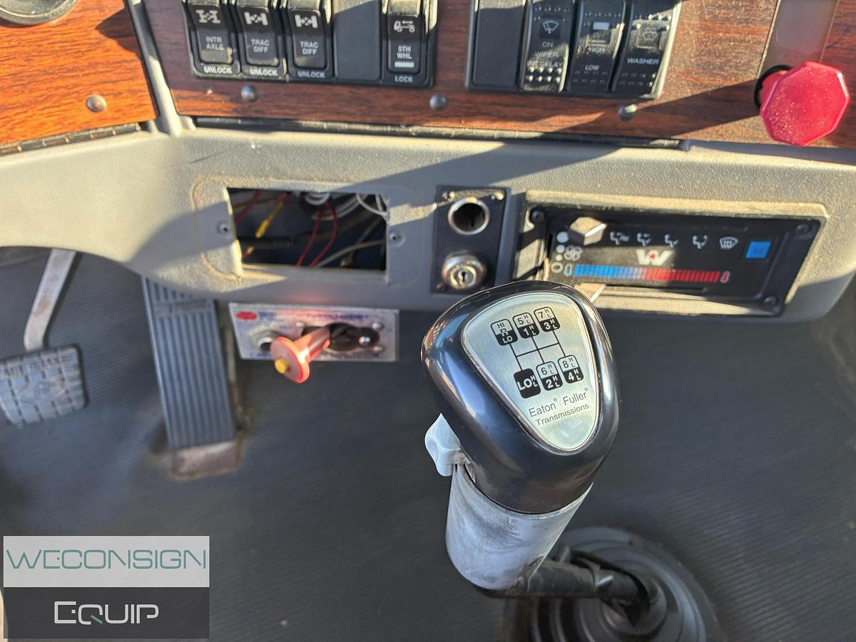 Used 1998 Western Star 4x6 Picker Truck