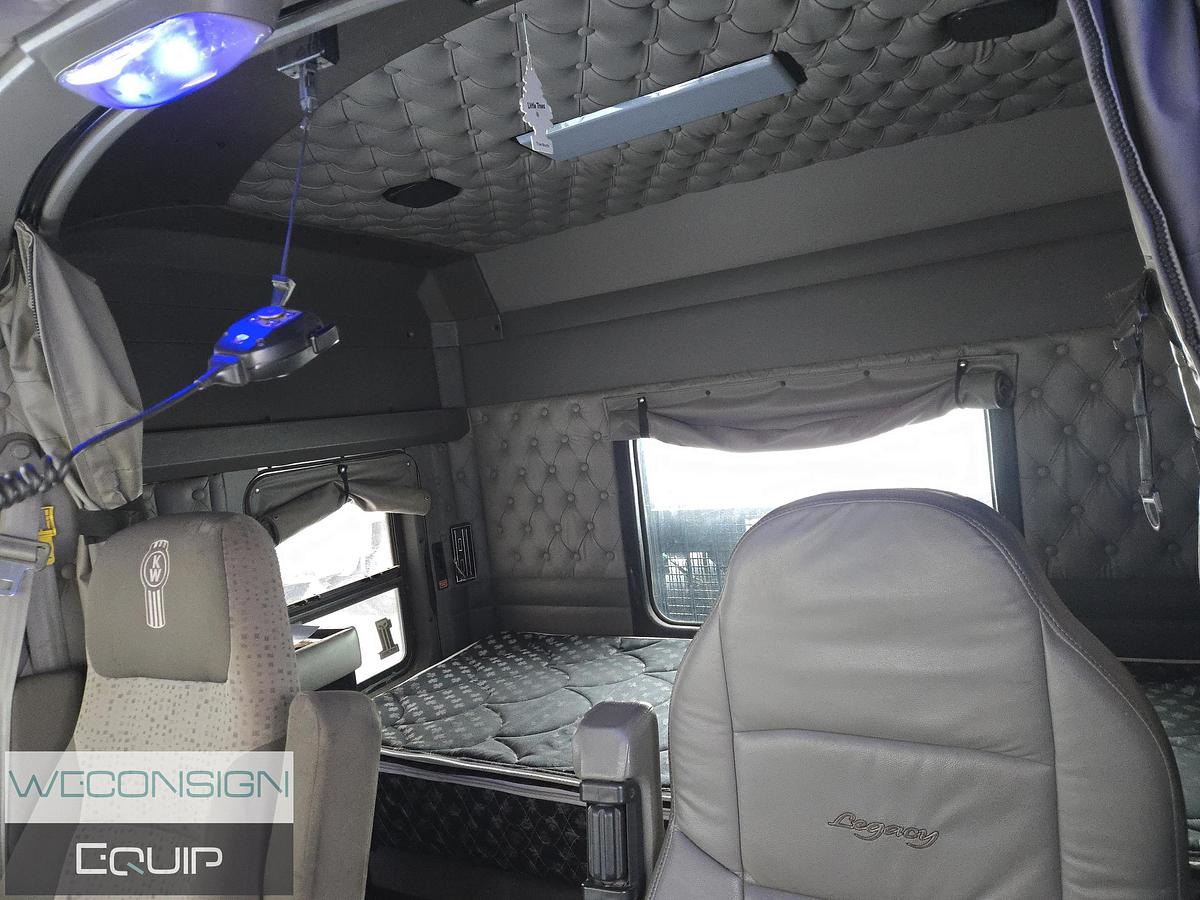 Used 2012 Kenworth T800 TA Winch Truck